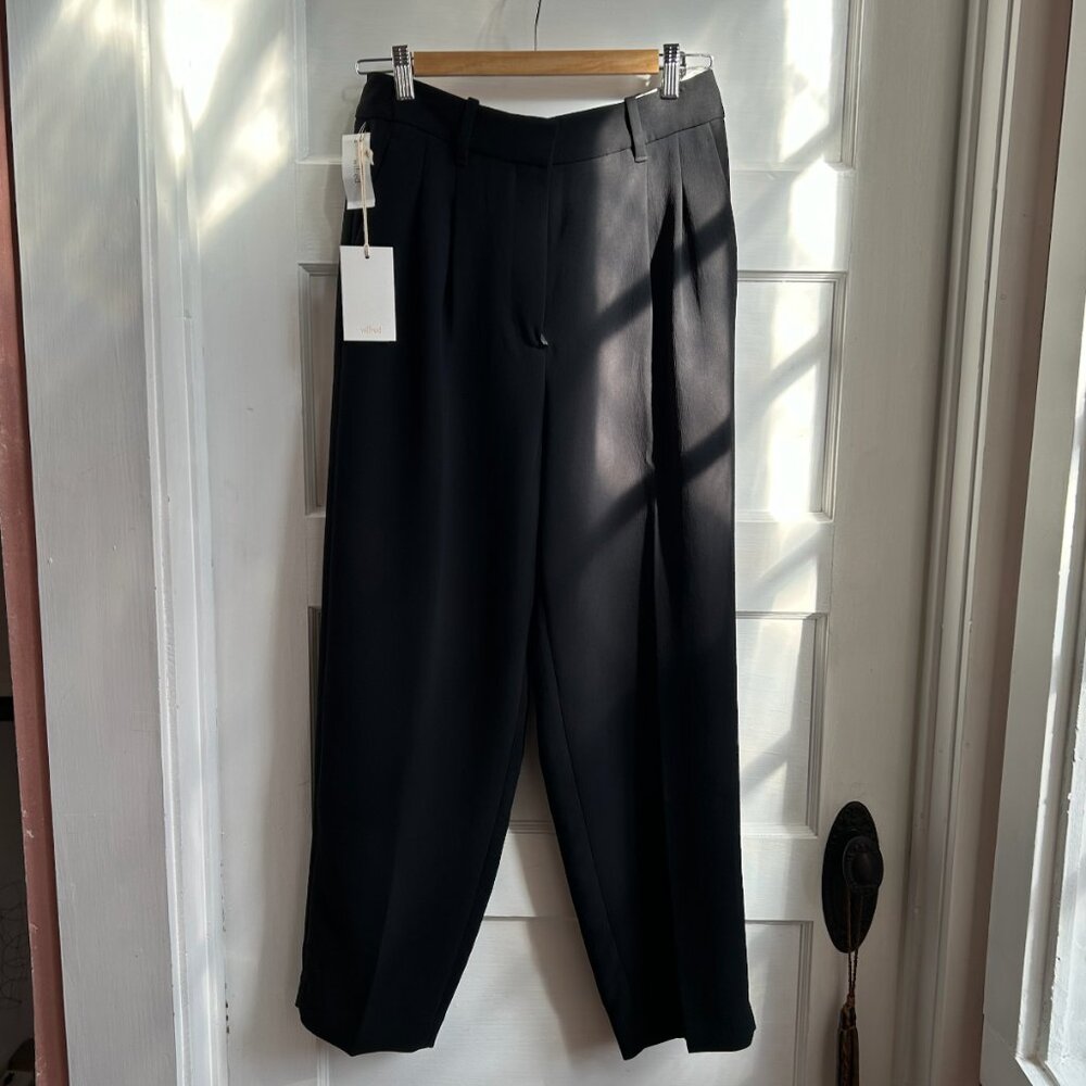 NWT Aritzia Wilfred Carrot Pant